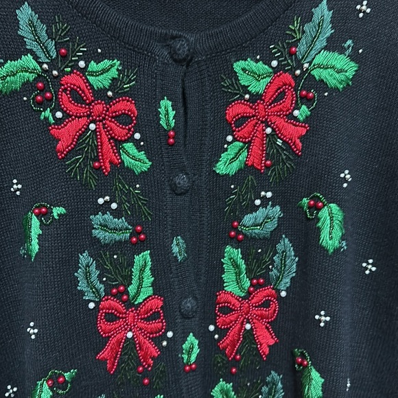Victoria Jones beaded Holiday Sweater with Holly leaves and red ribbons size 1X - Picture 7 of 12